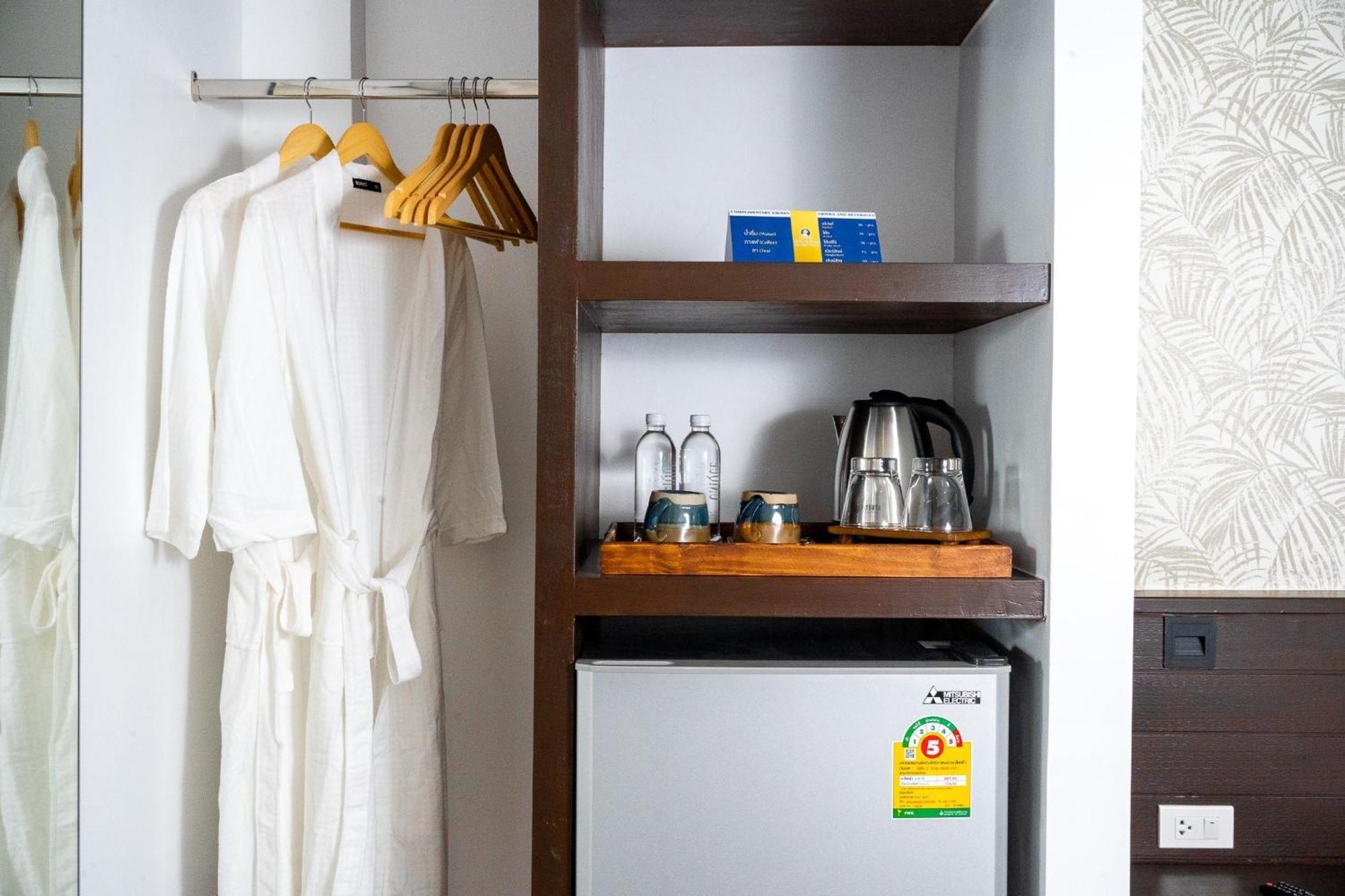 Singharaj Boutique Hotel Чиангмай Екстериор снимка