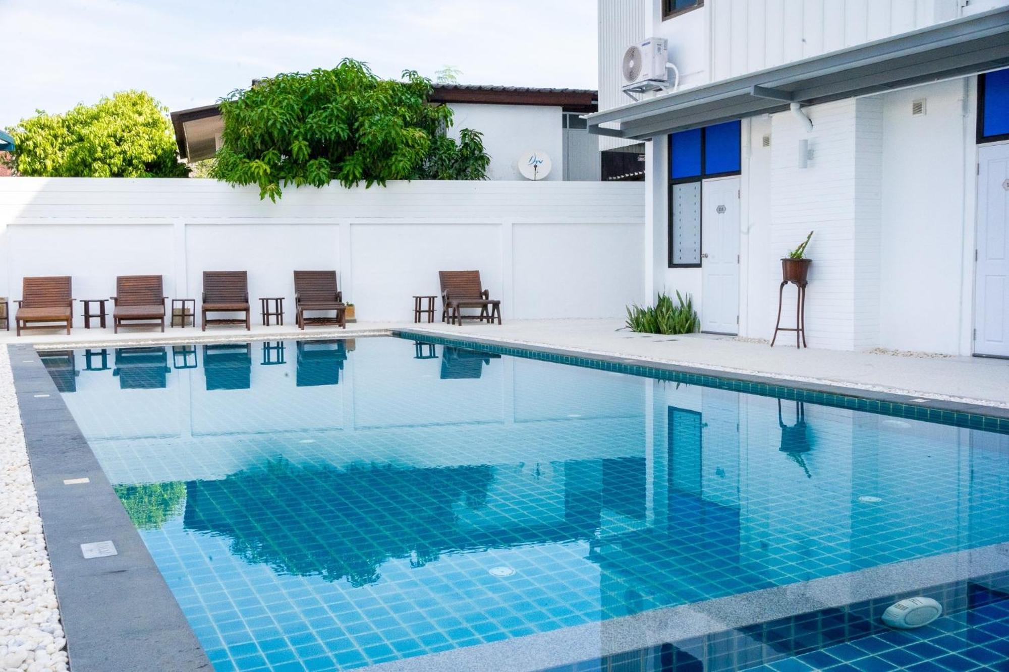 Singharaj Boutique Hotel Чиангмай Екстериор снимка